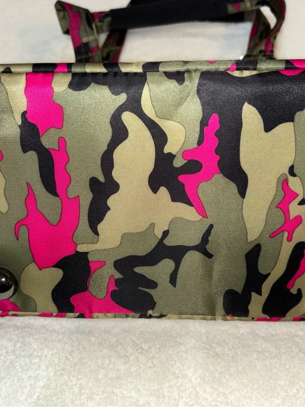 NWT Lug jumper carry all tote crossbody shoulder bag camo orchid puddle jumper